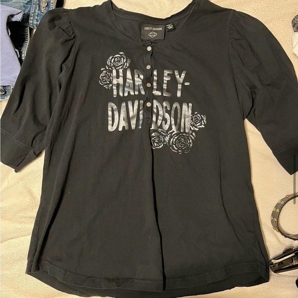 Harley-Davidson Black Top with Silver Logo and Rose Accent